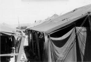 Tents.JPG (40452 bytes)
